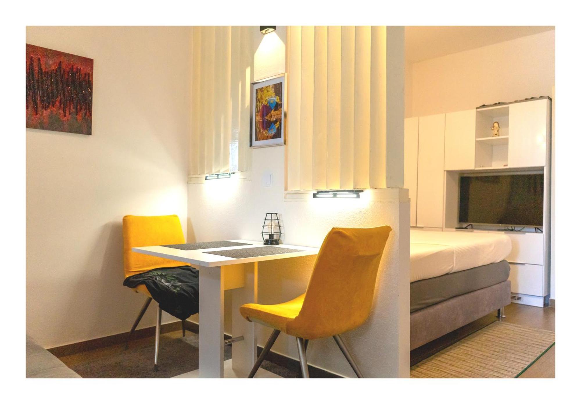 Studio Apartment With Pool Pula Bagian luar foto